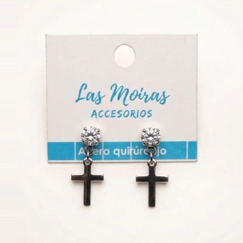 Strass con colgante de cruz